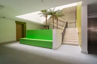 24 The HullImage 3