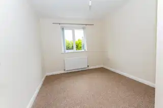 **3 Month 46 Todd's Hill Park **3 Month Lease Opportunity**Image 9
