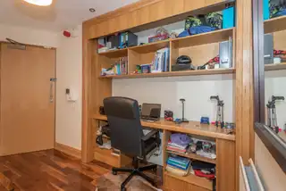 Apt 9, 1 Deramore Park SouthImage 4