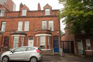 Image 1 for 8 Adelaide Avenue