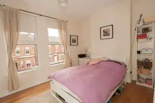 8 Adelaide AvenueImage 5