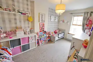 8 Hawthorne CrescentImage 15