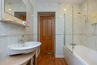 25 Bar Hall RoadImage 15