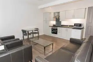 Apt 3C Belmont RoadImage 2