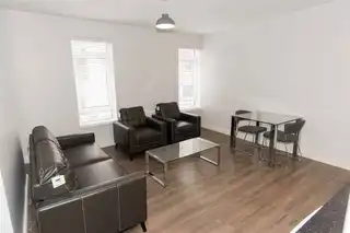 Apt 3C Belmont RoadImage 3