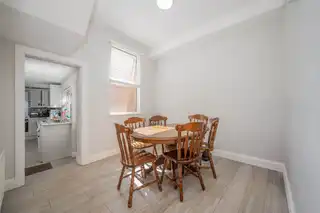 14 Tates AvenueImage 3