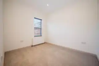 6 Sandhurst DriveImage 15