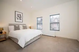 6 Sandhurst DriveImage 13