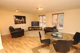 Apt 40 The Greenwood BuildingImage 3