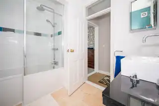 Apt 1, 59 Marlborough Park NorthImage 14