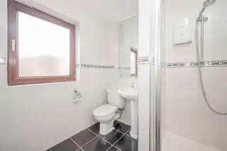 20 Ravenhill ReachImage 11