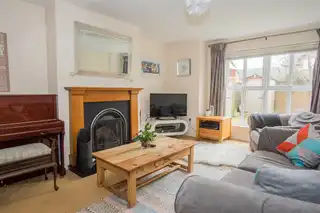 3 Meadow ViewImage 4