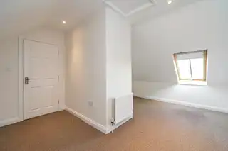 6 Downshire HallImage 15