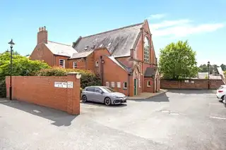 2 Downshire HallImage 16