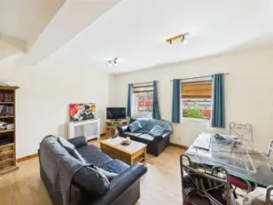 48 Rossmore DriveImage 5