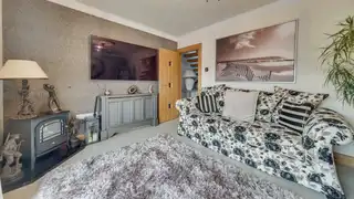 8 Hazeldene AvenueImage 19