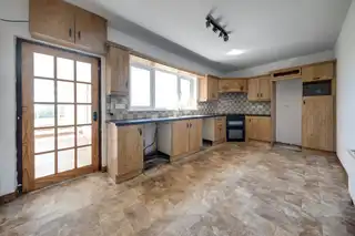 31 Turnaface RoadImage 4