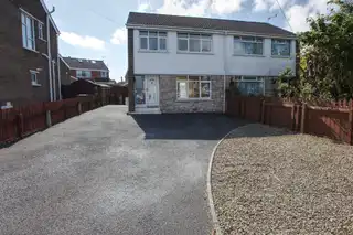 Image 1 for 9 Aston Gardens