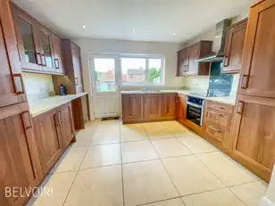 76 Hillsborough Old RoadImage 4