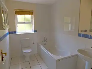 8 Railway CottagesImage 10