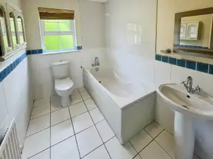 8 Railway CottagesImage 11
