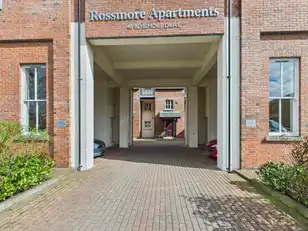 32 Rossmore ApartmentsImage 2