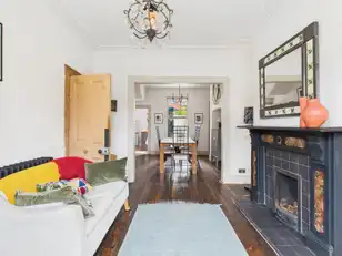 47 Haypark AvenueImage 9
