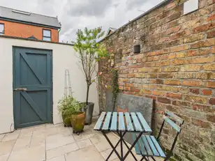47 Haypark AvenueImage 16