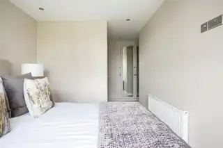 1 Rosepark GardensImage 9
