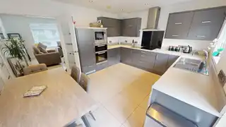 4 Landor ParkImage 7