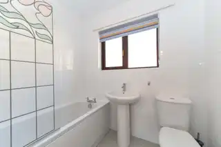 10 Moyra DriveImage 9