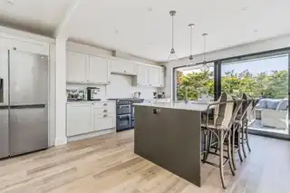 19 Cherrymount ParkImage 6