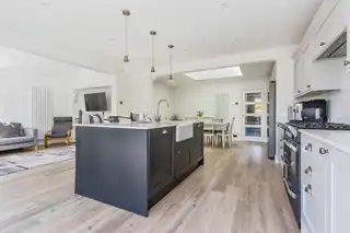 19 Cherrymount ParkImage 5