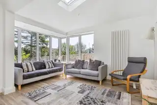 19 Cherrymount ParkImage 8