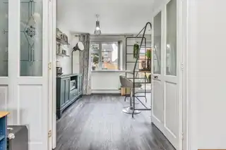 23 Manor ParkImage 6
