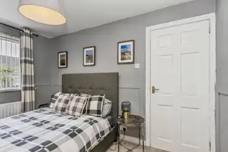 23 Manor ParkImage 12