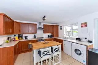 11 Hawthorne DriveImage 8