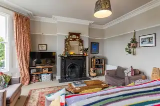 61 Queens ParadeImage 29