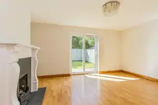 24 Regency SquareImage 6