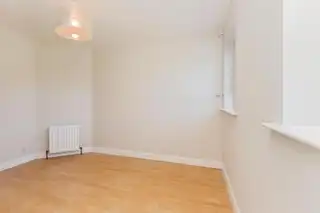 24 Regency SquareImage 16
