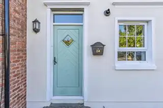 24 Regency SquareImage 3
