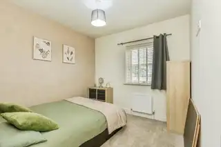 17 Helens Wood WayImage 16