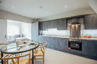 136 Helens WoodImage 6