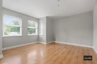 7 North CloseImage 4