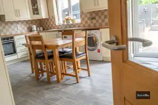 10 Westclare CourtImage 9
