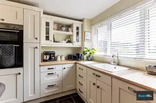 26 Lakeview ParkImage 7