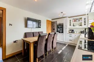 26 Lakeview ParkImage 6