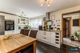 26 Lakeview ParkImage 5