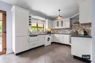 1 Brae CourtImage 9