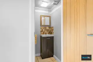 40 The ValeImage 11
